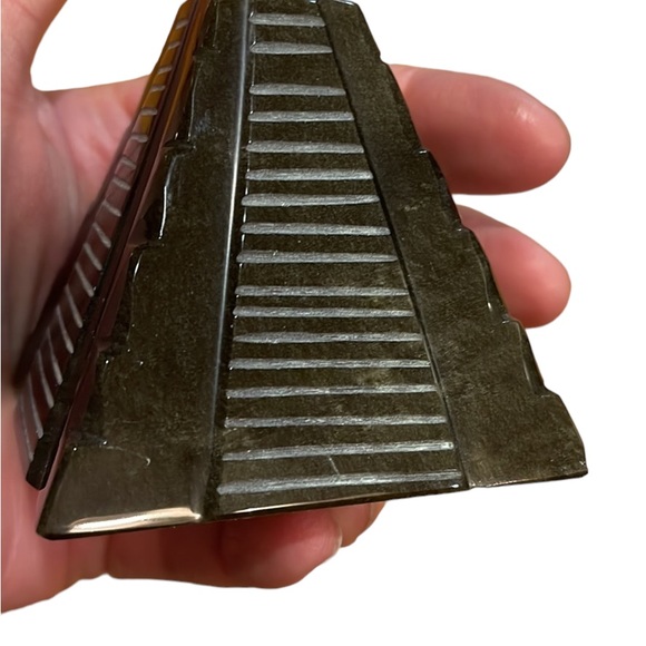 Vintage Black Onyx Hand carved Mexico Mayan Aztec Pyramid statue - Picture 3 of 4